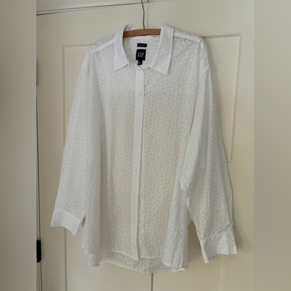 Gap oversized white button up shirt - Picture 2 of 6